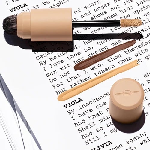 Shimmery or semi-matte look